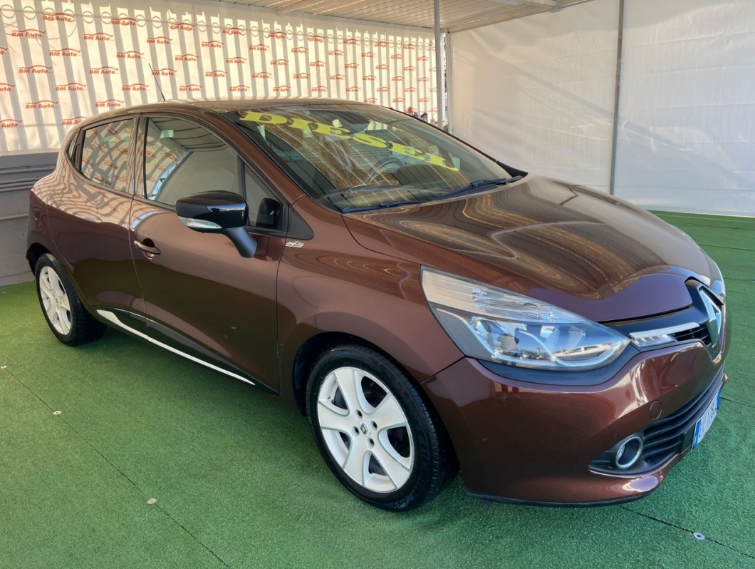 RENAULT CLIO  1.5 DIESEL 90CV   ANNO:02/2014